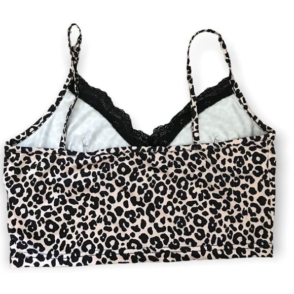 3/$15 Romwe animal print crop top - Picture 2 of 3